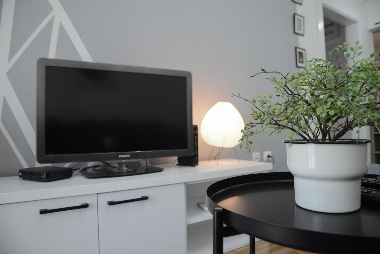 Apartment Dobraya Grey Novi Sad Exterior photo
